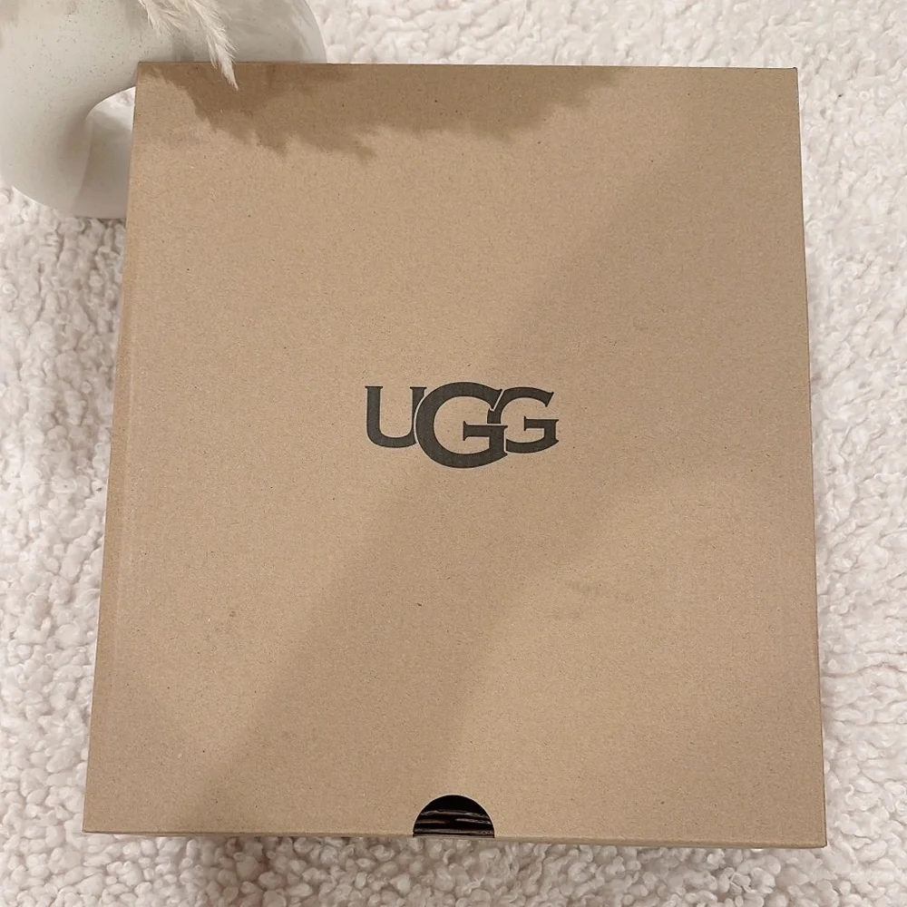 UGG Women's Tan Suede Shoes - Picture 6 of 7